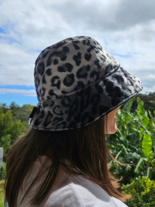 Bob ❄️ Frosted Leo