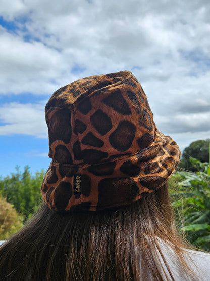 Bob 🦒 Savanna Mood